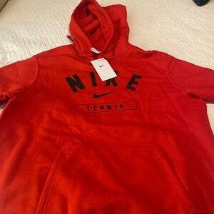 Nike Tennis sweatshirt. New used. Size L